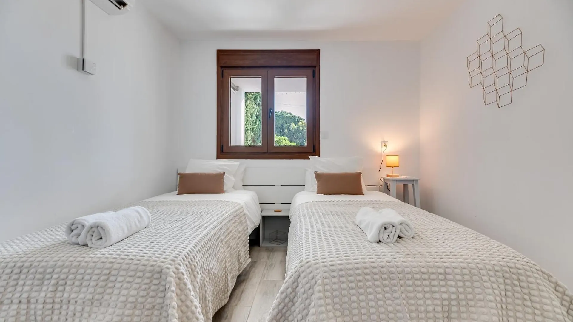 Vb Guadalmedina 4Bdr Coast-Centre Villa Benalmadena